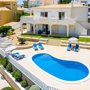 https://villa-vista-marina.hotelaalgarve.com
